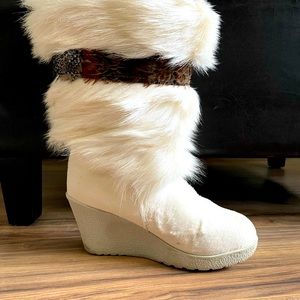 10 Basha Goat Cow Hair Feathers 3" Wedge Fur Boots